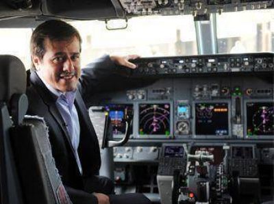 Exclusivo: Recalde permiti� en otro vuelo que se ingrese a la cabina