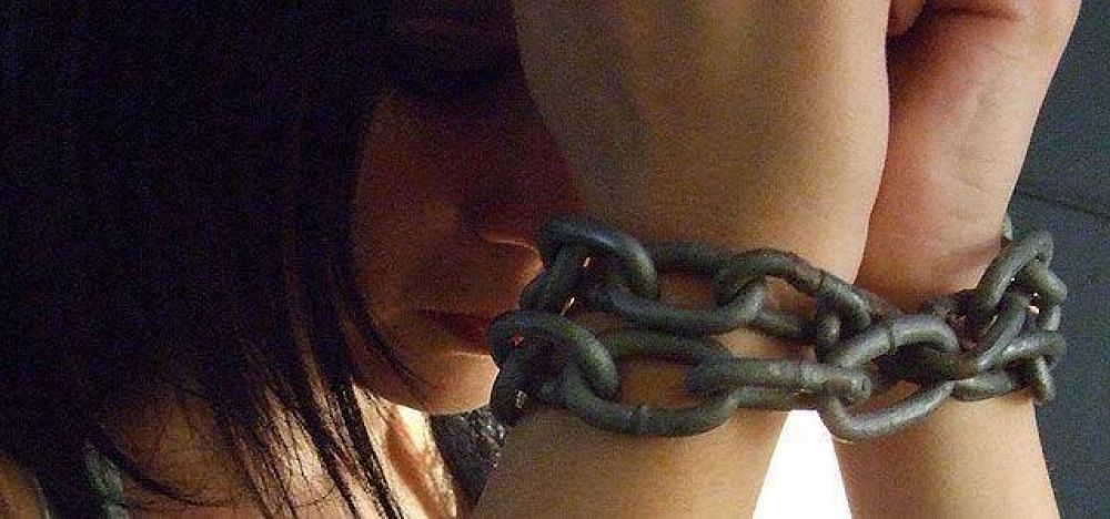 Allanaron dos prost�bulos en Lan�s