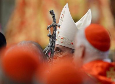 �Cu�ntas fuerzas intentan acabar con la Iglesia, pero ella sigue viva�