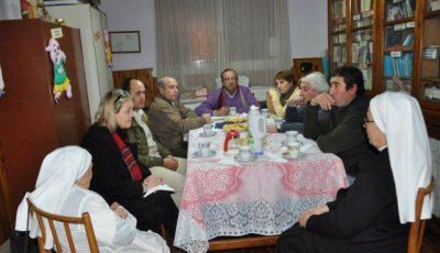 S�nchez recorri� Orense y entreg� subsidios 