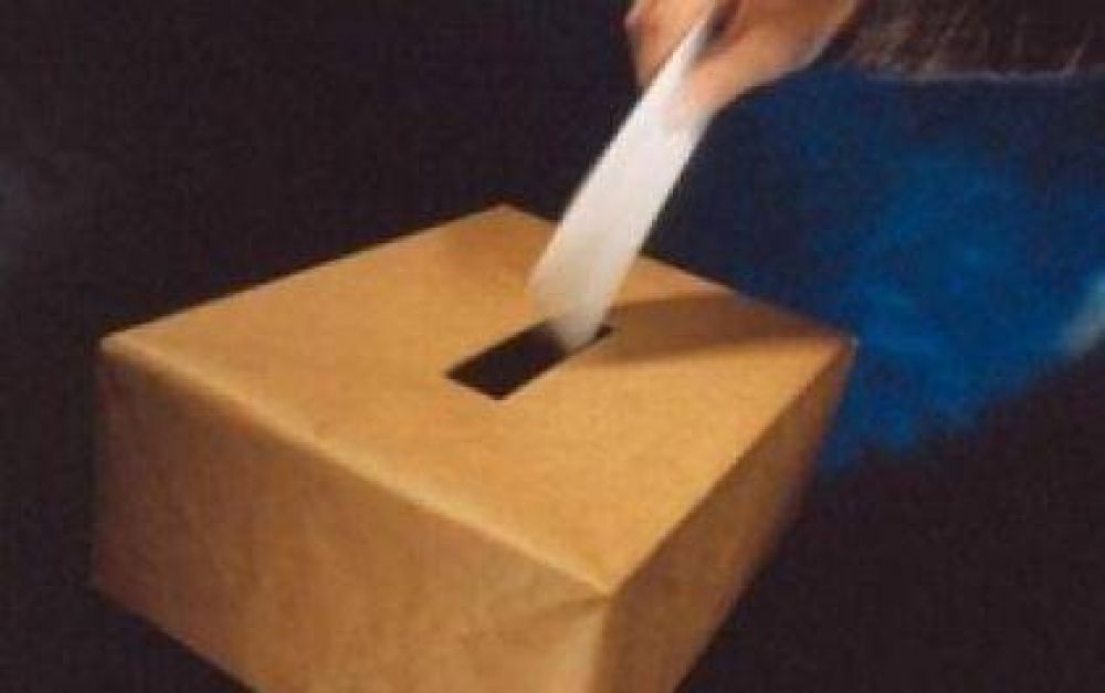 El 76, 2% de los santafesinos particip� de las elecciones internas.