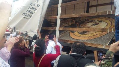 Retablo para altar papal ya esta en �u Guasu
