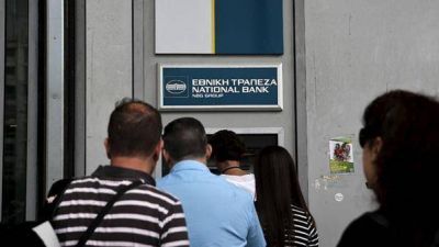 Grecia: sin bancos hasta el 6 de julio y con cepo para sacar plata