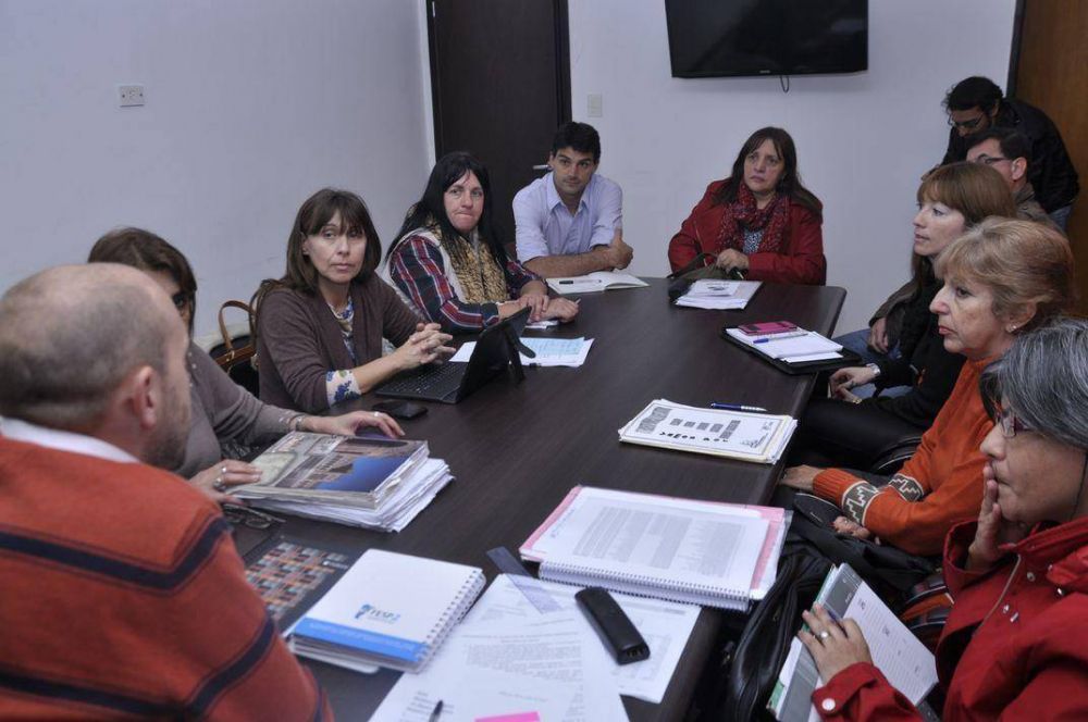 El Ministerio de Salud y los gremios estatales siguen avanzando en el proceso de cobertura de vacantes 