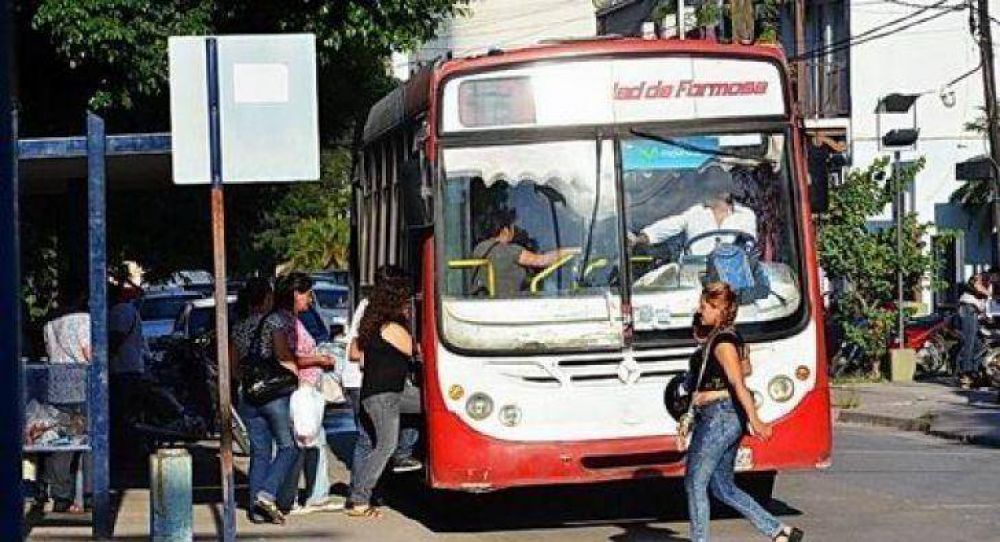 Piden se que ratifique desierta la licitaci�n de cinco l�neas