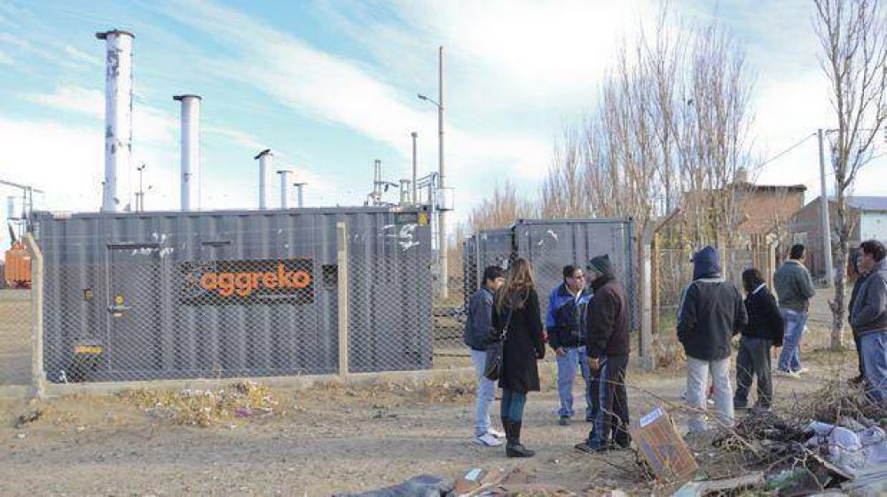 Habitantes del barrio Quirno Costa piden silenciadores en la subestacin de energa