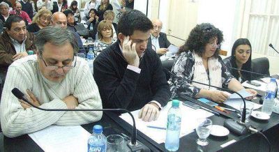 El oficialismo reclam� �propuestas concretas� de cara a la interna