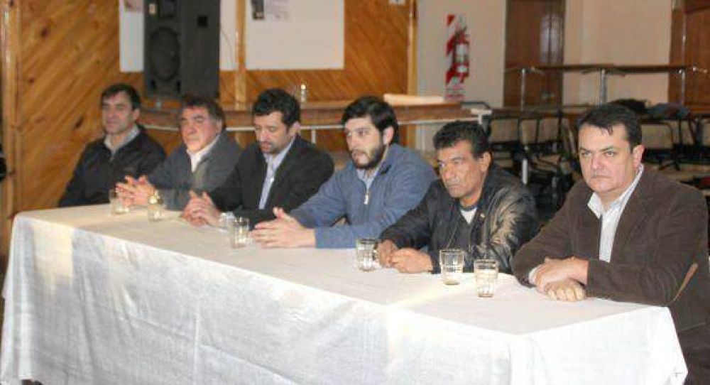 Santana destac� el trabajo conjunto de entes de la Provincia al entregar terrenos a Sindicato de Camioneros