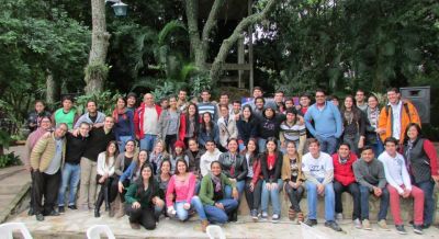 J�venes en Asunci�n: capaces de grandes cosas  