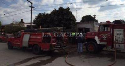 Explosi�n e incendio en un dep�sito de garrafas