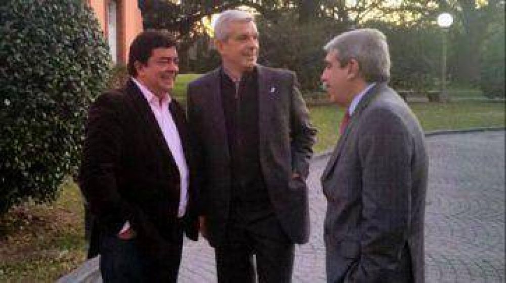 Peg� Juli�n, amenaza An�bal