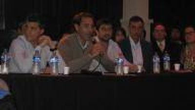 La Plata: Garro present� su n�mina para las PASO