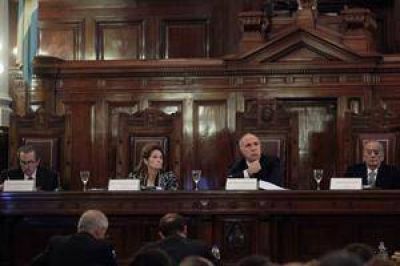 Pacto con Ir�n: la Corte Suprema rechaz� el pedido del fiscal para que el juez Cabral siga en la causa