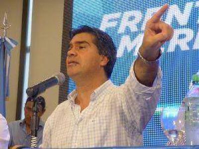 No quisiera emular su p�sima gesti�n, dijo Capitanich sobre Ayala