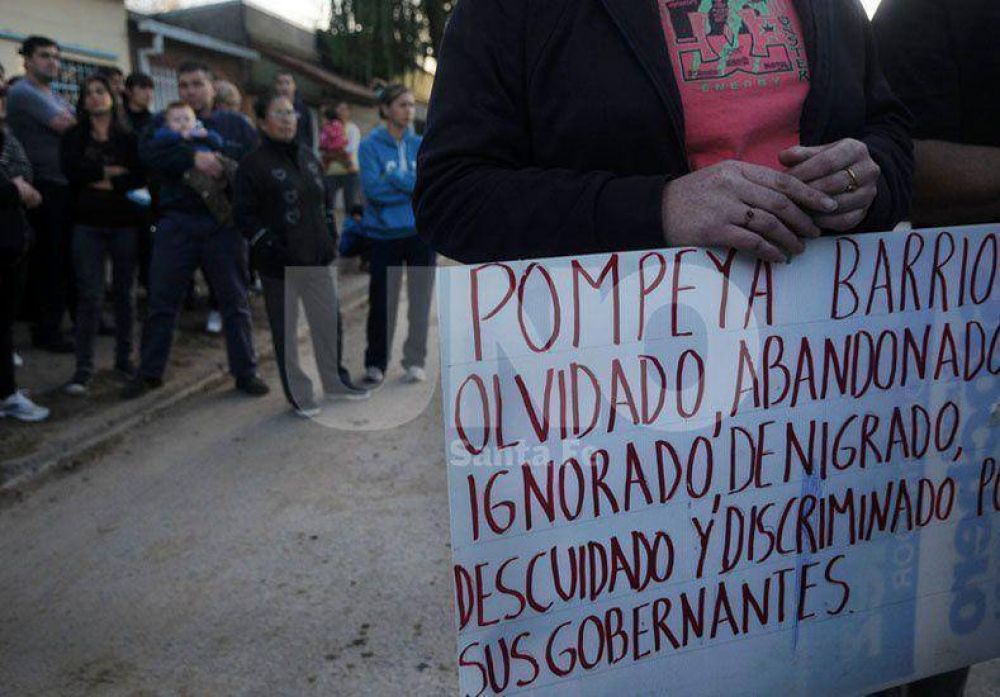 Pompeya alz� su voz y sali� a la avenida Gorriti para reclamar por m�s seguridad para el barrio