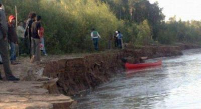 Buscan a un joven en aguas del r�o Bermejo