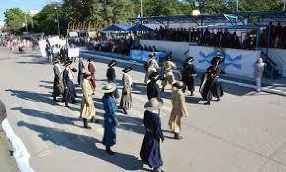 El desfile de la provincializacion se reprogramo para el domingo 5 de julio