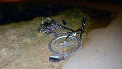 Ciclista fue hospitalizado tras un choque