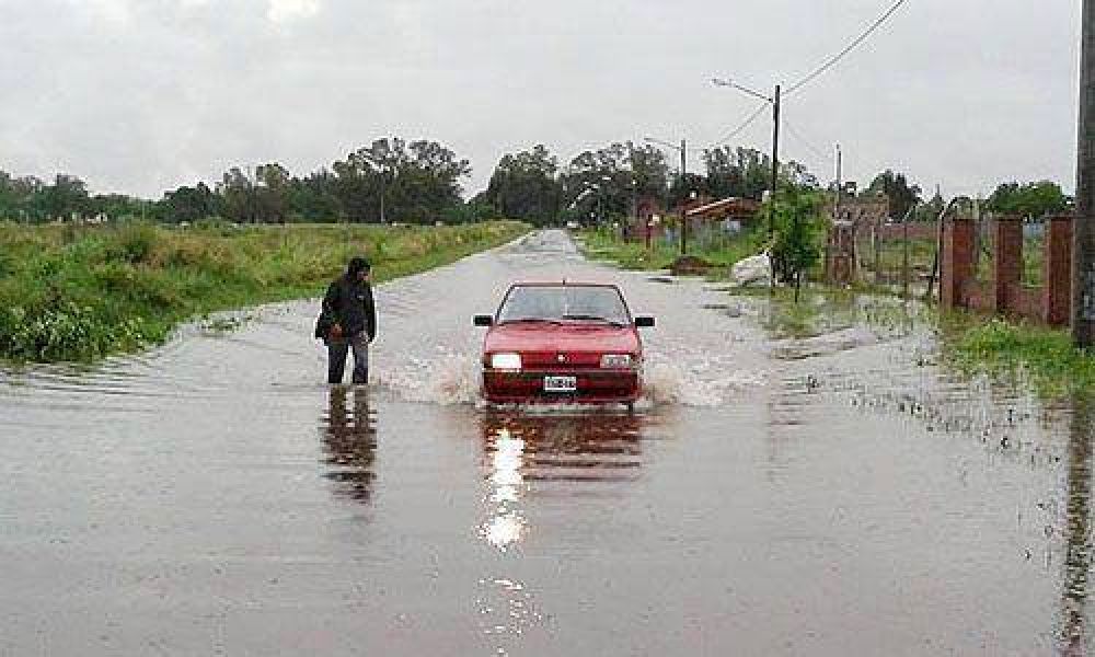 Llovieron casi 100 mil�metros y Pilar volvi� a colapsar