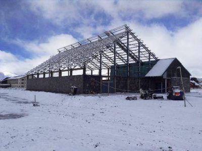 Avanzan obras para el deporte y recreaci�n en la Provincia