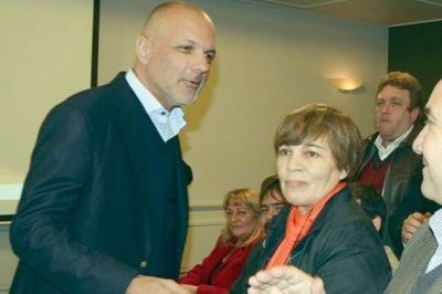Buzzi: �Hay una cuesti�n propia de conducci�n que est� generando problemas adicionales�