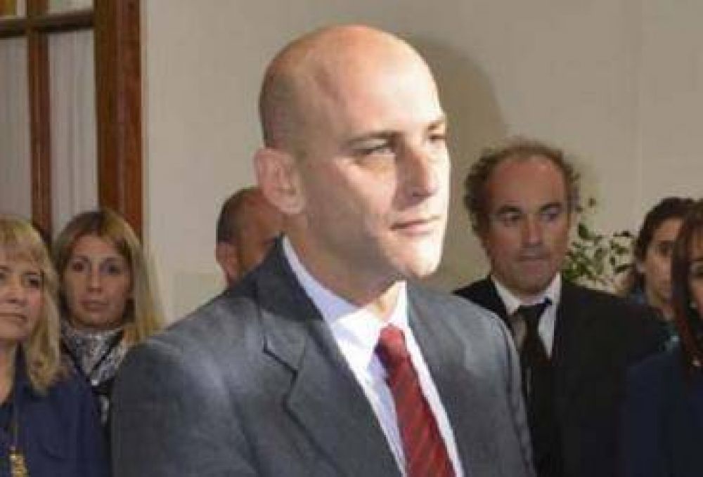 El municipio insisti� que el camino no son las tomas e inst� a las familias a inscribirse para acceder a un lote social