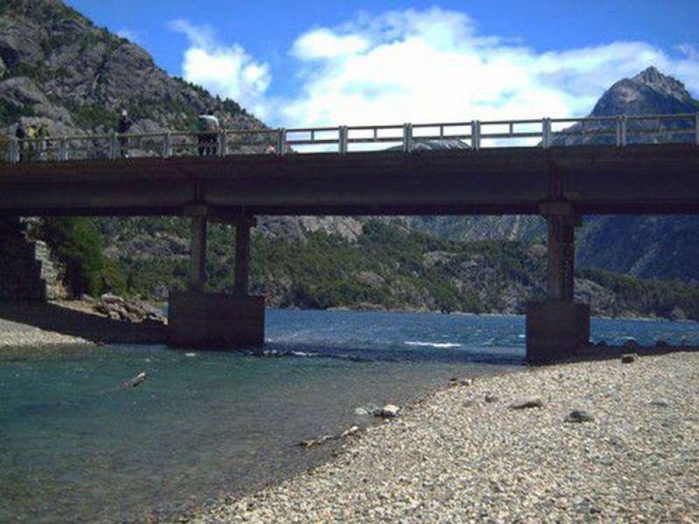 Investigan el robo de un auto de alquiler que sufri� una pareja
