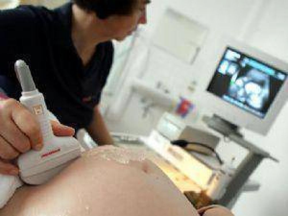Uac sobre el aborto: Podemos dictar otro protocolo