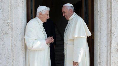 Antes de viajar a Am�rica Latina, Francisco visit� a Benedicto XVI