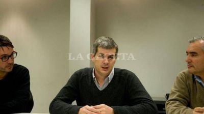 �La gente elige candidatos; la estructura est� sobrevalorada�