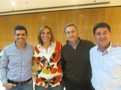 Dom�nguez Yelpo en plenario del PRO