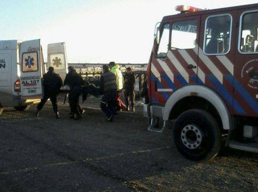 Mujer habr�a intentado quitarse la vida y fue rescatada por servidores p�blicos 