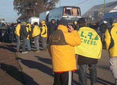 Multitudinario reclamo de trabajadores