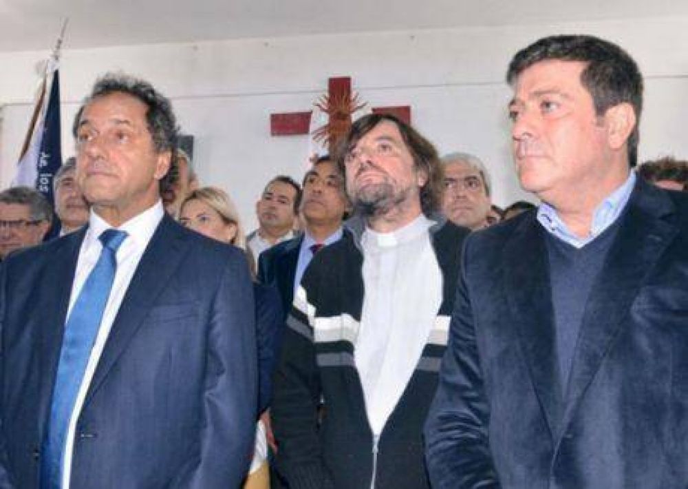 Junto al Vicegobernador, Scioli se solidariz� con Grecia y resalt� a N�stor Kirchner: �fue un adelantado cuando cancel� la deuda con el FMI�