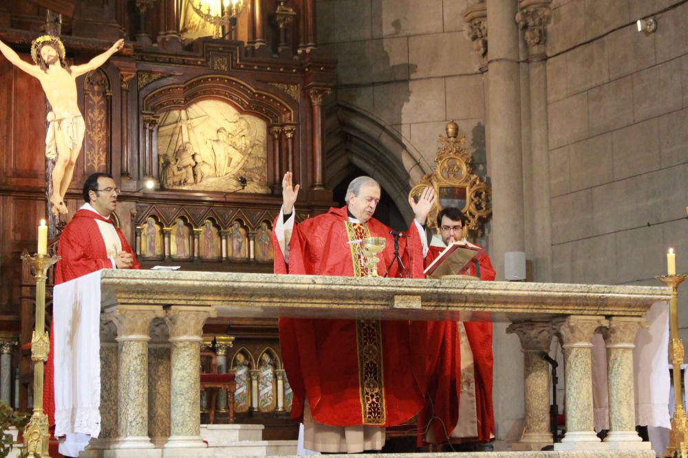 En el día de San Pedro y San Pablo, el obispo rezó por el papa Francisco