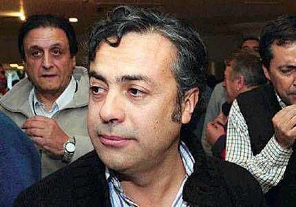 Me ver�s volver... canta Cornejo.