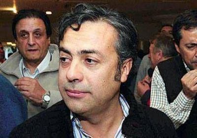 Me ver�s volver... canta Cornejo.