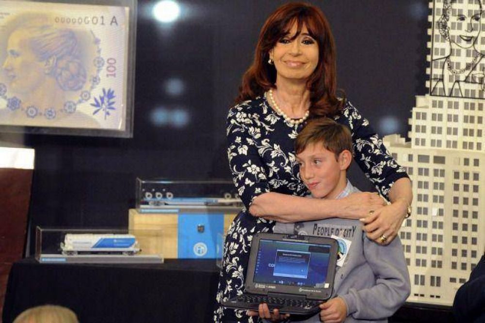 �Estar preparado para la coyuntura global; se gobierna con un ojo adentro y otro afuera�