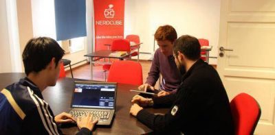 Entrenan gratis para crear y vender productos digitales