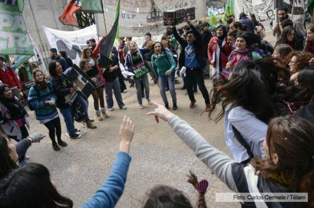 Es ley el boleto estudiantil gratuito en la provincia de Buenos Aires