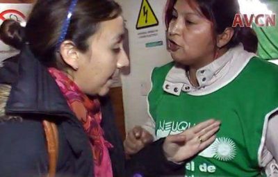 Tensi�n y duras acusaciones entre representantes de ATE y funcionaria