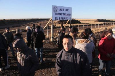 Dos empresas presentaron ofertas en la licitaci�n para obras de infraestructura para 440 nuevos lotes