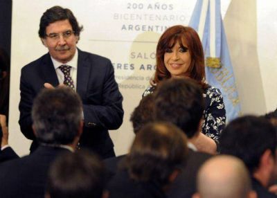 Cristina firm� el contrato para la construcci�n de la Estaci�n Depuradora de Aguas Residuales