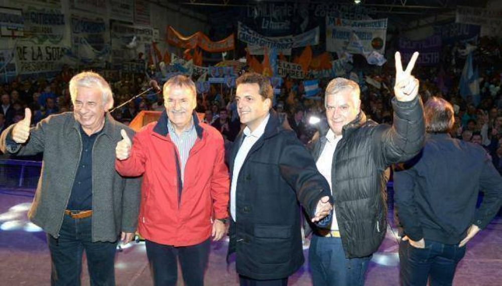 Schiaretti, en R�o Cuarto con De la Sota y Massa