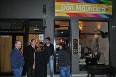 Se inaugur� en Punta Indio un bar tem�tico que homenajea a Macri