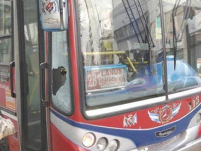 Colectivo atropell� a dos menores