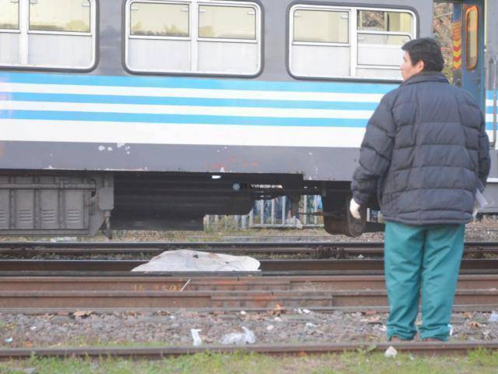 Una mujer muri� arrollada por el tren