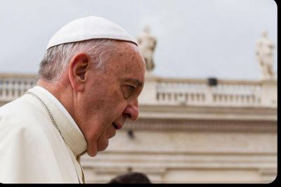 Papa Francisco, preocupado por Grecia
