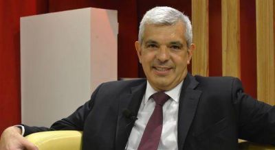 Dom�nguez levanta su imagen positiva y se muestra competitivo en lo electoral