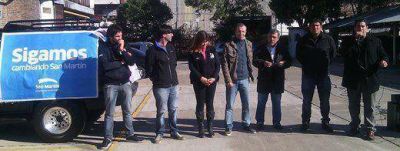 Plenario de la Agrupaci�n Per�n Vive: respaldo a Scioli, Dom�nguez y Katopodis